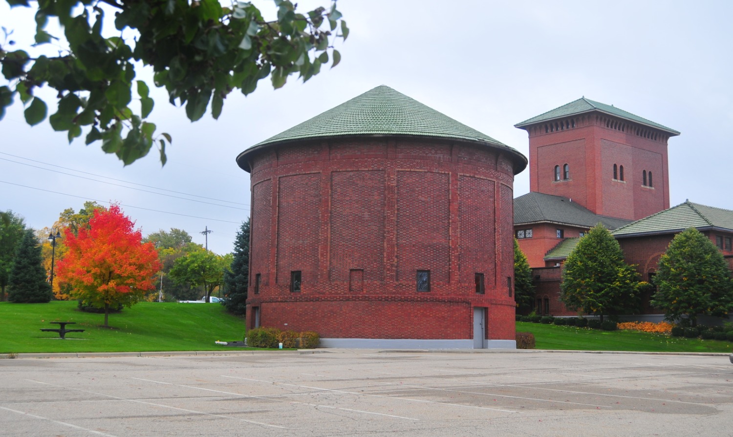 Web this city of around 110,000 residents sits right on the state's gulf coast, offering beautiful beaches and a lifestyle revolving around immediate proximity to the gulf of mexico. Clearwater Place Event Venue Grand Rapids MI