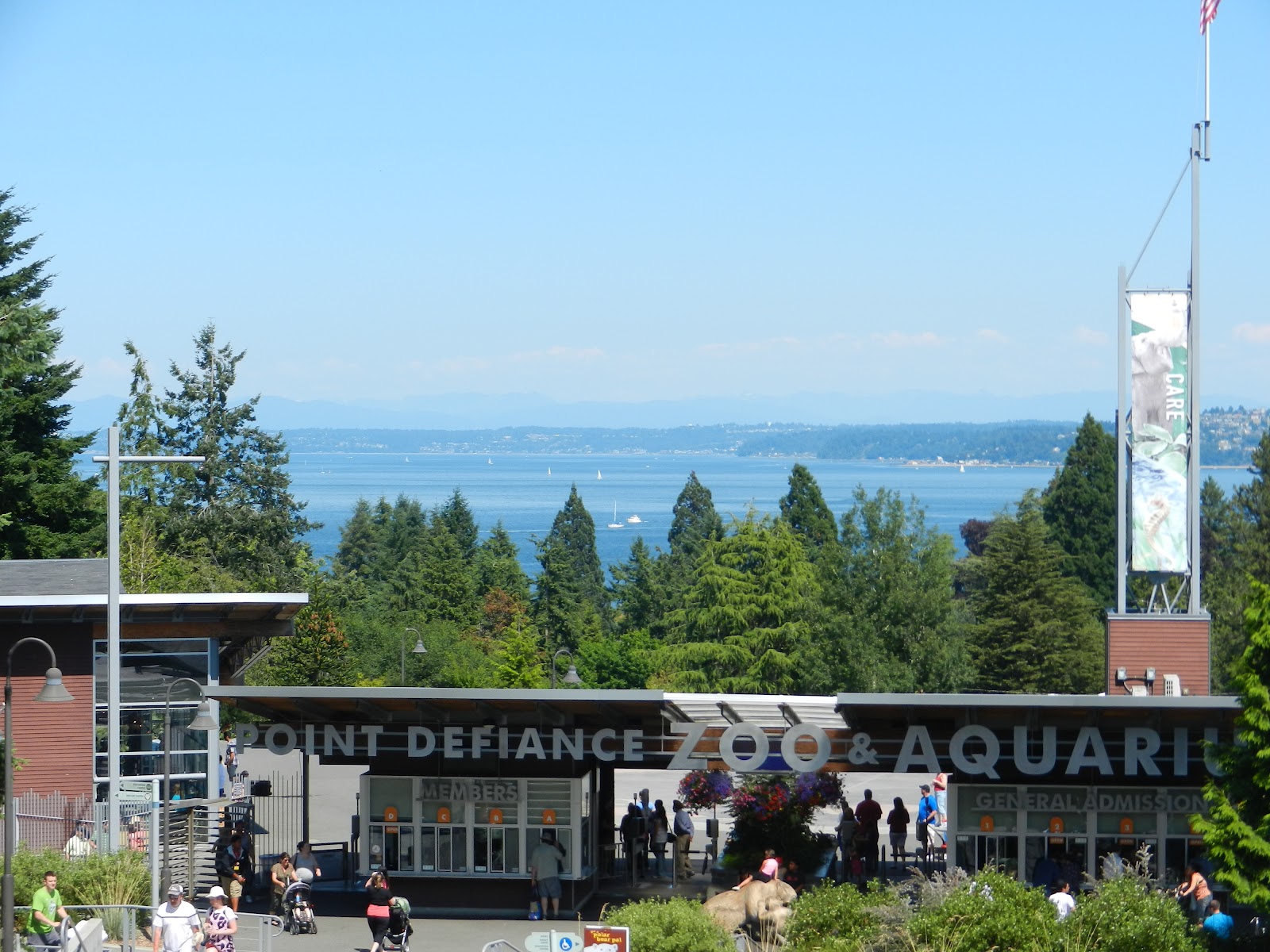 All prices are displayed per age group or reduced rate group. Williams Family Point Defiance Zoo